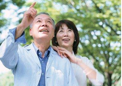 中老年人補(bǔ)鈣什么時間最好？中老年人補(bǔ)鈣注意事項(xiàng)