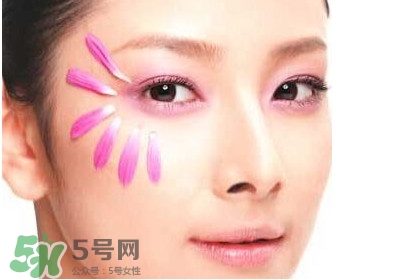 臉上長脂肪粒怎么辦？臉上長脂肪粒怎么去除