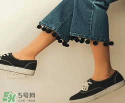 牛仔闊腿褲搭配什么鞋子？闊腿牛仔褲搭配什么鞋子好看？