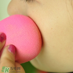 美妝蛋可以用香皂洗嗎？美妝蛋可以用肥皂洗嗎？