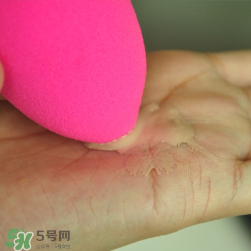 美妝蛋可以用香皂洗嗎？美妝蛋可以用肥皂洗嗎？