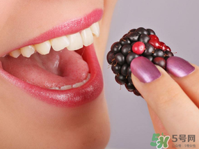 吃桑葚會(huì)拉黑便嗎？吃桑葚大便黑色怎么回事？