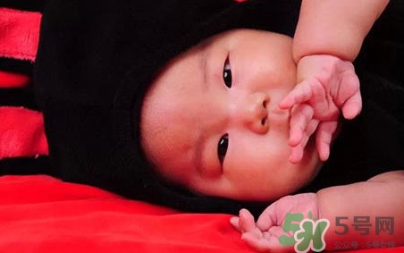 小兒扁桃體發(fā)炎吃什么藥？小兒扁桃體發(fā)炎吃什么消炎藥