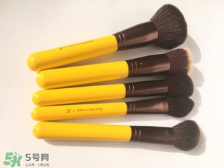受受狼小黃鴨化妝刷怎么樣？受受狼小黃鴨化妝刷多少錢？