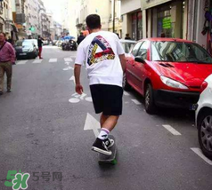palace衣服貴嗎？palace衣服一般多少錢(qián)？