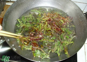 香椿為什么要焯水？香椿怎么焯水？
