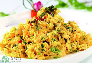香椿可以炒鴨蛋嗎？香椿炒鴨蛋有什么好處？