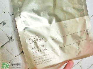 雅詩蘭黛小棕瓶雙層面膜怎么用？