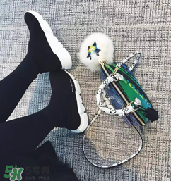 今年流行乾隆皇帝的鞋是什么牌子？乾隆皇帝同款鞋是哪個(gè)品牌？