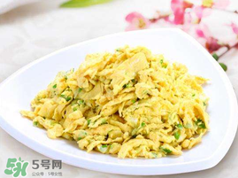 香椿可以炒鵝蛋嗎？香椿和鵝蛋能一起吃嗎？