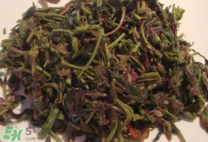 涼拌香椿要過水嗎？香椿涼拌前需要用開水焯一下嗎？