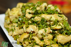 香椿炒雞蛋用焯水嗎？香椿炒雞蛋怎么焯水？