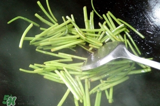 藜蒿葉子能吃嗎？藜蒿葉子可以吃嗎