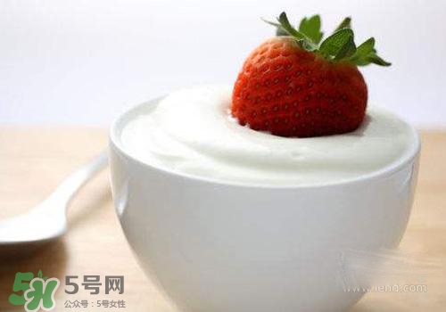 過期酸奶可以做面膜嗎？過期酸奶能不能做面膜？