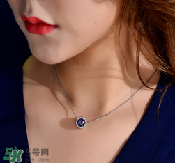 潘多拉項(xiàng)鏈?zhǔn)鞘裁床馁|(zhì)？pandora項(xiàng)鏈?zhǔn)倾y的嗎？