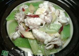 萵筍和魚能一起吃嗎？萵筍可以和魚一起煮嗎？