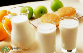香椿和豆?jié){能一起吃嗎？喝豆?jié){可以吃香椿炒雞蛋嗎？