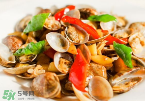 花甲怎么炒才開口？炒花甲為什么不開口？