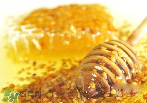 桃花茶可以加蜂蜜嗎？桃花茶可以和蜂蜜一起喝嗎？