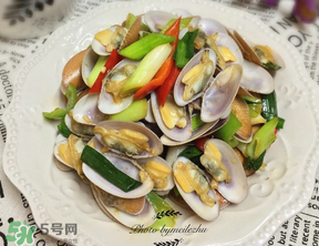 花甲發(fā)臭還能吃嗎？花甲買回來(lái)有點(diǎn)臭可以吃嗎？