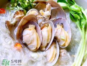 花甲發(fā)臭還能吃嗎？花甲買回來(lái)有點(diǎn)臭可以吃嗎？
