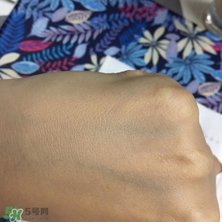 混油敏感肌用什么粉底液？敏感混油皮用的粉底液