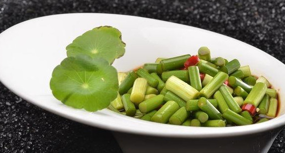 蒜苔怎么處理？蒜薹炒之前要怎么處理
