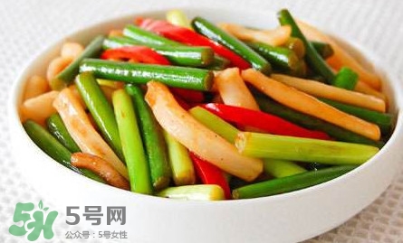 蒜苔用焯水嗎？蒜苔要不要焯水