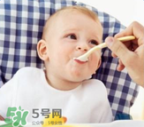 寶寶輔食要加鹽嗎？寶寶輔食能不能加鹽？