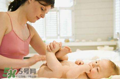 嬰兒濕巾哪種好？嬰兒濕巾哪個(gè)牌子好？