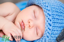 怎么樣給寶寶清理鼻腔？給寶寶清理鼻腔要注意什么？