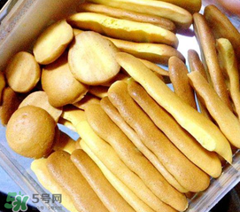 適合寶寶吃的小餅干怎么做？寶寶能吃的小餅干怎么做？