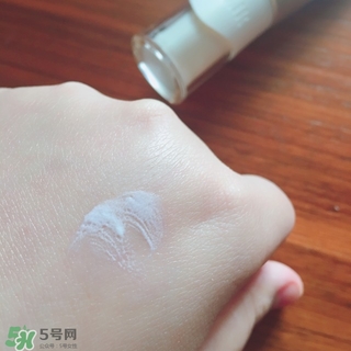 資生堂悅薇和怡麗絲爾哪個好？資生堂悅薇和怡麗絲爾對比