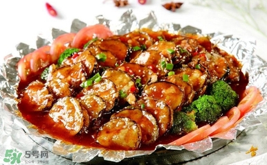 如何炒茄子不黑？怎么炒茄子不黑