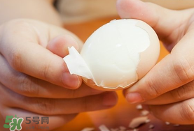 蝦爬子能和雞蛋一起吃嗎？蝦爬子和雞蛋能同吃嗎？