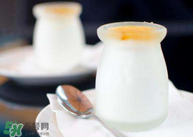 吃蝦爬子能喝酸奶嗎？蝦爬子和酸奶能一起吃嗎？