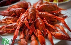 油燜大蝦怎么做好吃？正宗潛江油燜大蝦做法