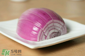 洋蔥和皮皮蝦能一起吃嗎？皮皮蝦和洋蔥可以同吃嗎？