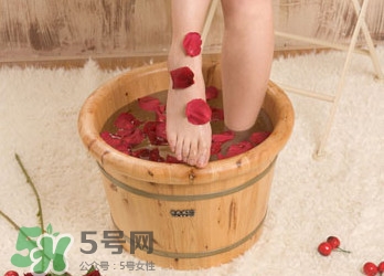  艾葉泡腳有什么禁忌？艾葉泡腳的禁忌