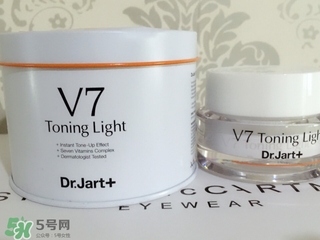 蒂佳婷素顏霜孕婦可以用嗎？v7素顏霜孕婦可以用嗎
