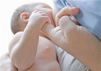 正常母乳是什么顏色？什么顏色的母乳營(yíng)養(yǎng)高？