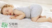 孩子發(fā)燒到39度該怎么辦？ 孩子39度能用物理降溫嗎？