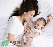 生完孩子后掉頭發(fā)是正常的嗎？產(chǎn)后掉發(fā)掉多少屬于正常?
