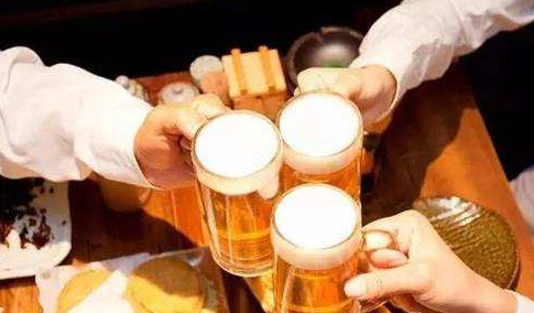 蟶子能和啤酒一起吃嗎？喝啤酒能吃蟶子嗎