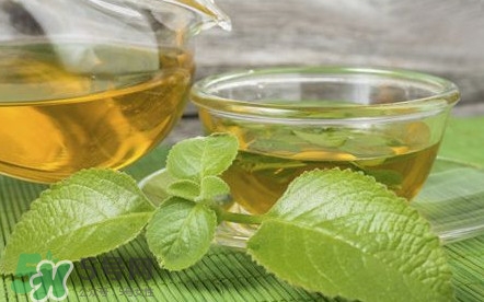 夏天喝什么茶去火？夏天喝什么茶清火