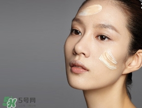 粉底液可以涂在眼部嗎？粉底液涂在眼部有什么危害？