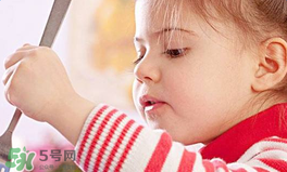 寶寶可以吃小龍蝦嗎？多大的寶寶可以吃小龍蝦呢？