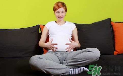 妊娠紋什么時(shí)候長(zhǎng)出來(lái)？哪種皮膚容易長(zhǎng)妊娠紋？