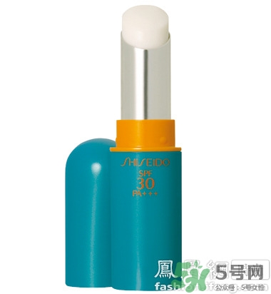 防曬唇膏要卸妝嗎？防曬潤唇膏要卸妝嗎