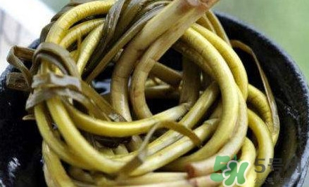 蒜薹怎么腌？腌蒜臺(tái)的家常做法大全